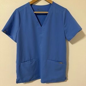FIGS Casma Three Pocket V-Neck Scrub Top Blue-Medium